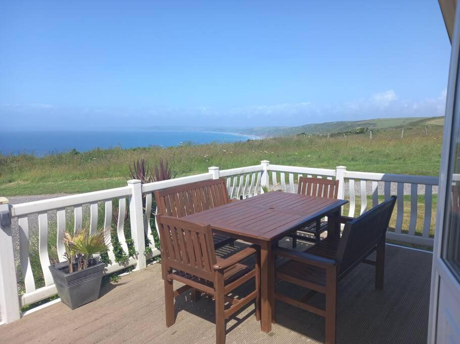 Bay View - Fantastic Views Of Whitsand Bay Torpoint Dış mekan fotoğraf